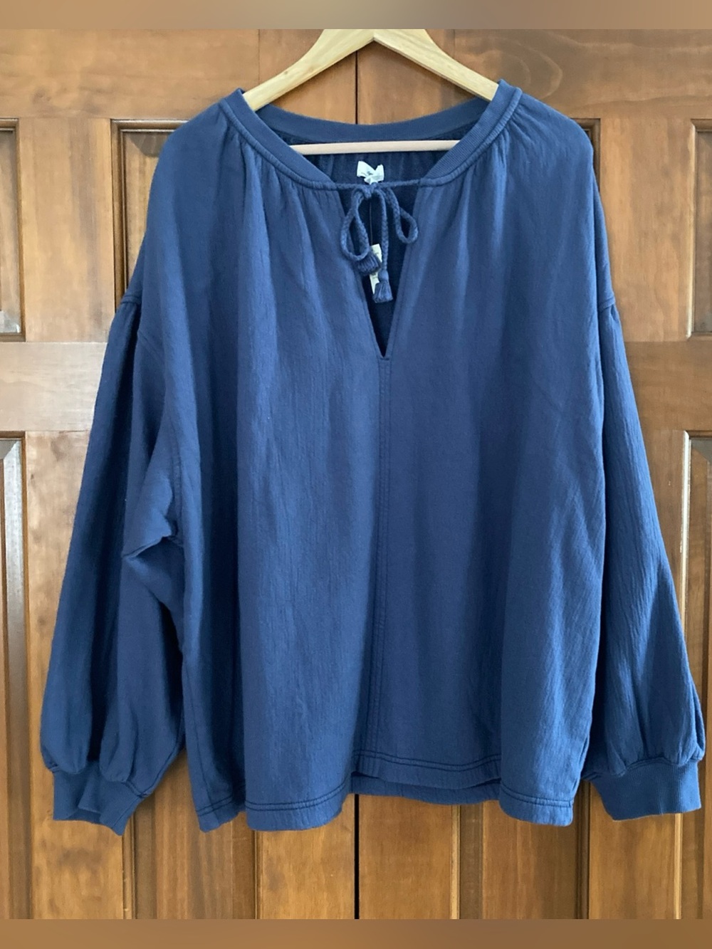 NWT aerie Navy Blue Tie-Neck slouchy Sweatshirt women’s size XL